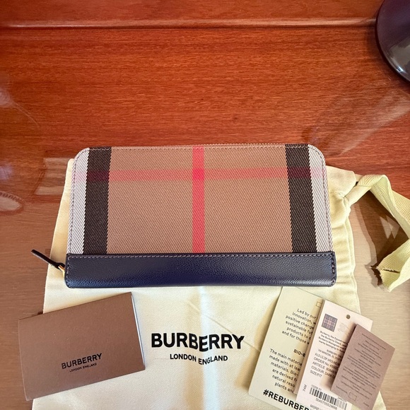 Burberry Tan and Red Checkered Wallet - Picture 1 of 8
